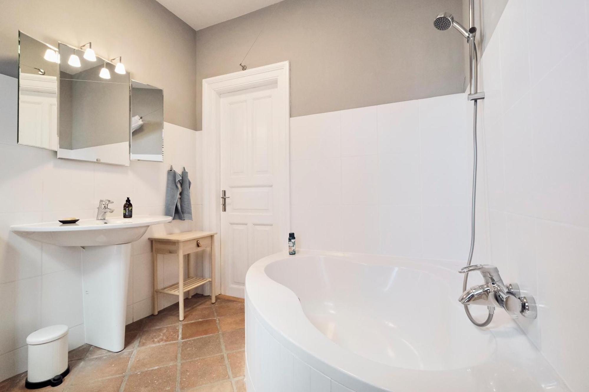 Villa Rosa - Charmante, Grosse Altbauwohnung Flensburg Luaran gambar